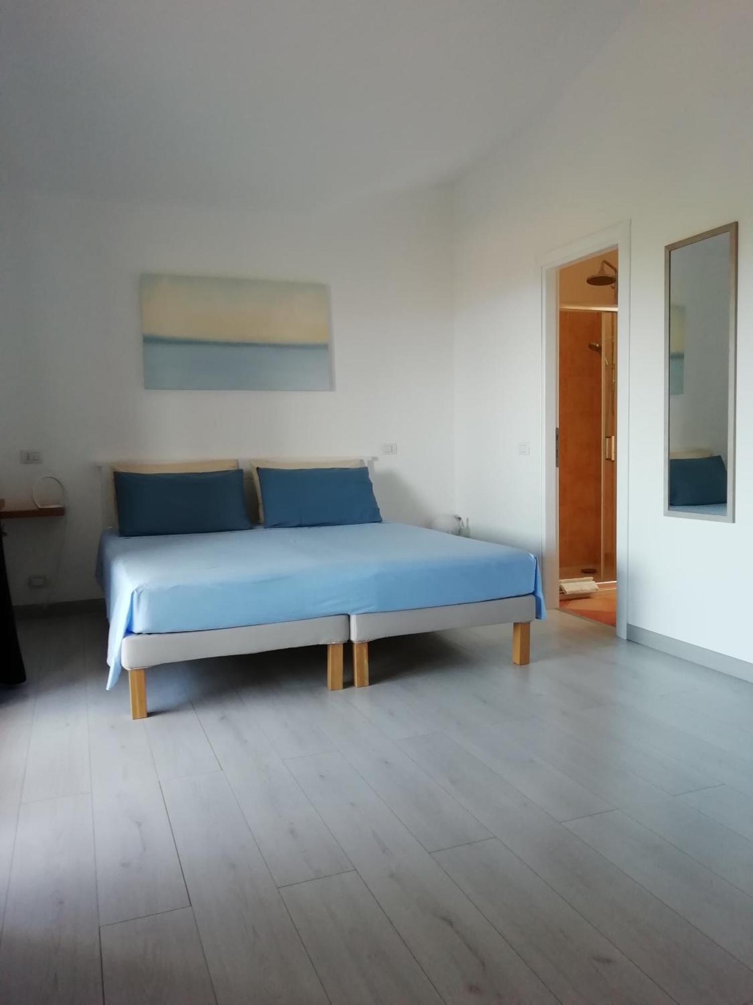 Frina Di Mari B&B San Teodoro  Oda fotoğraf